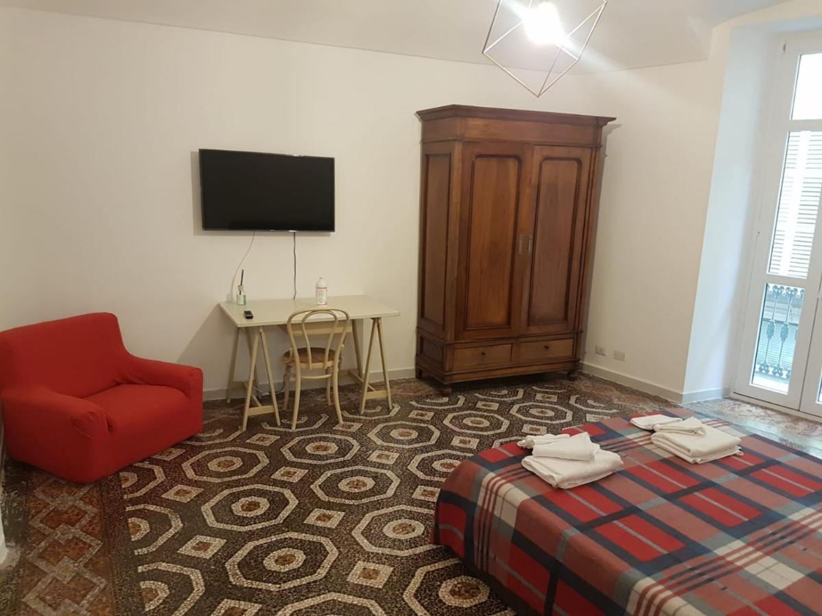 Gusterhouse Panzió Ivrea Kültér fotó